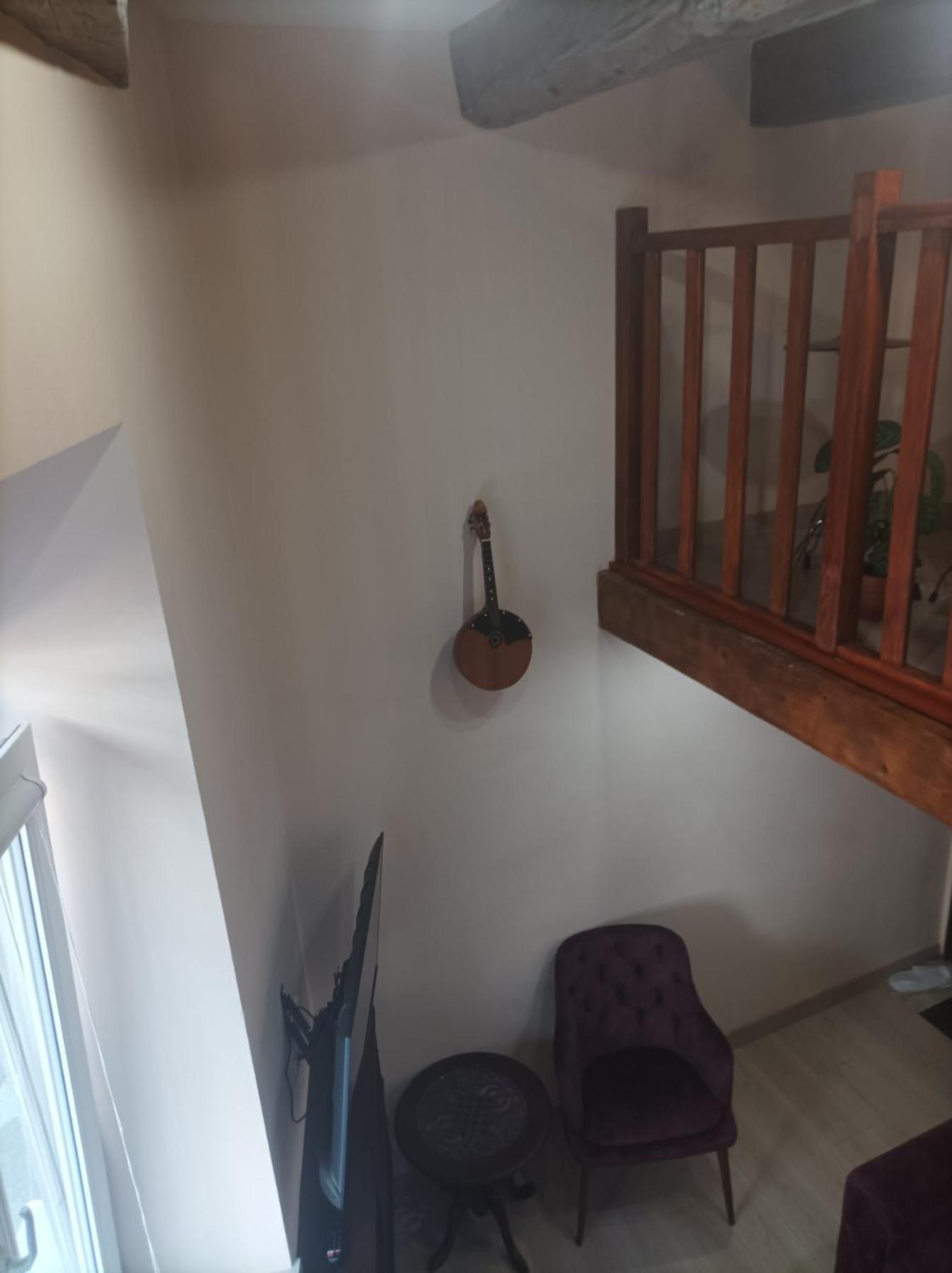 Appartamento Chorni Vivtsy Černivci Esterno foto